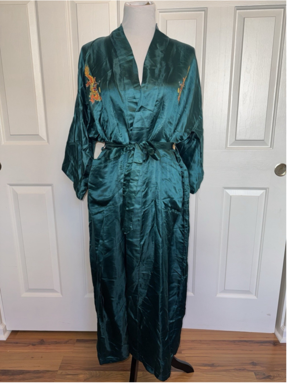 Vintage Golden Dragon Pure Silk Embroidered Kimono Robe Emerald Green Medium - Picture 2 of 8